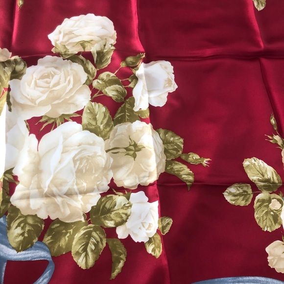 Scarf - Picture 2 of 6